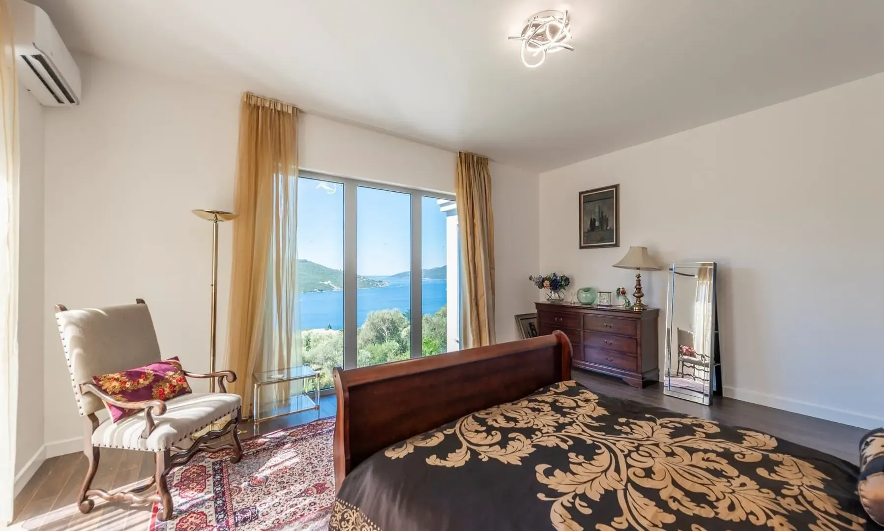 Sale, house, 296m², Kotor, Crna Gora