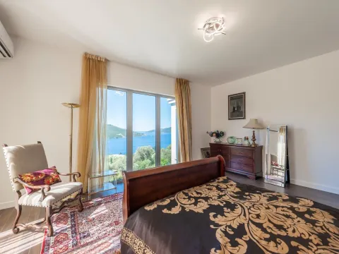 Sale, house, 296m², Kotor, Crna Gora - image 32