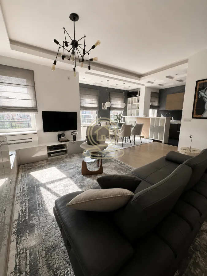 Rent, two bedroom apartment, 61m², Kalenić Pijaca, Vračar Sve Podlokacije