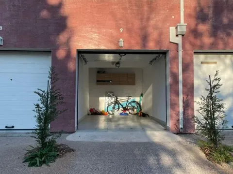 Sale, two bedroom apartment, 60m², Petrovac, Budva - image 29