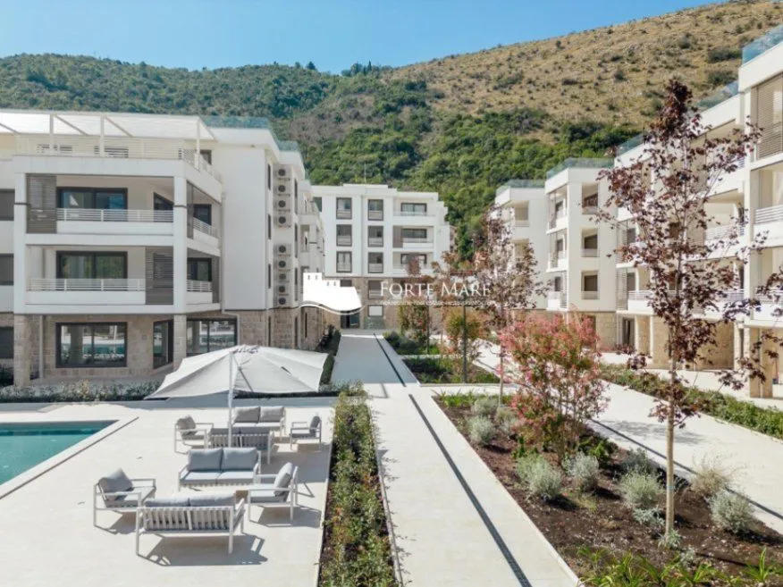 Prodaja, dvosoban stan, 76m², Sutorina, Herceg Novi