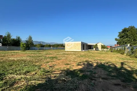 Izdavanje, kuća, 295m², Begovina, Danilovgrad - image 13