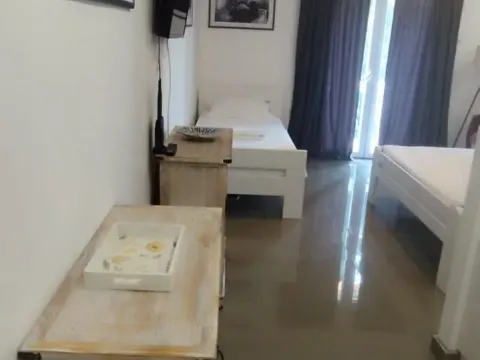 Izdavanje, garsonjera, 30m², Sveti Stefan, Budva - image 15