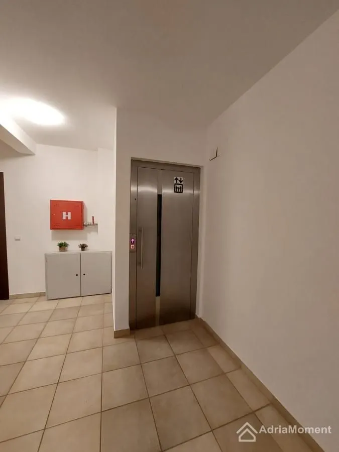 Sale, one bedroom apartment, 57m², Bečići, Budva