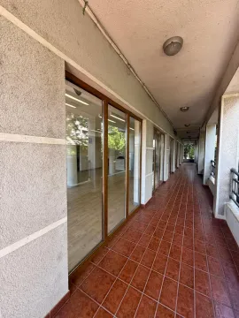 Rent, office space, 68m², Momišići, Podgorica - image 10