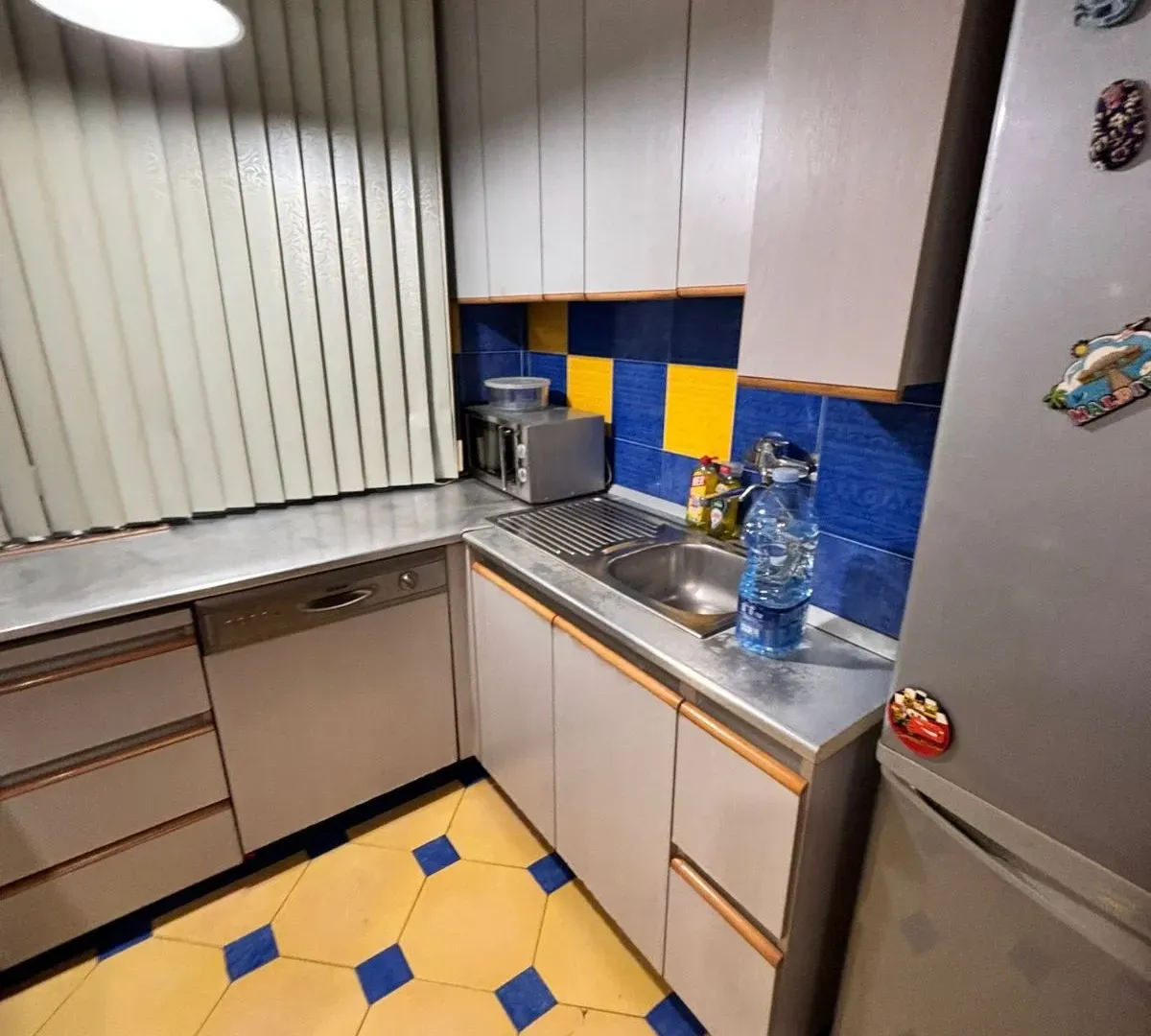 Prodaja, trosoban stan, 74m², Novi Beograd Sve Podlokacije, Beograd