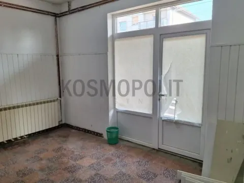 Rent, office space, 90m², Resnik, Beograd - image 5