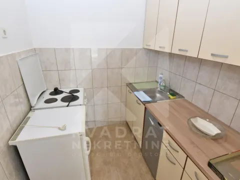 Rent, studio apartment, 34m², Stari Aerodrom, Podgorica - image 6