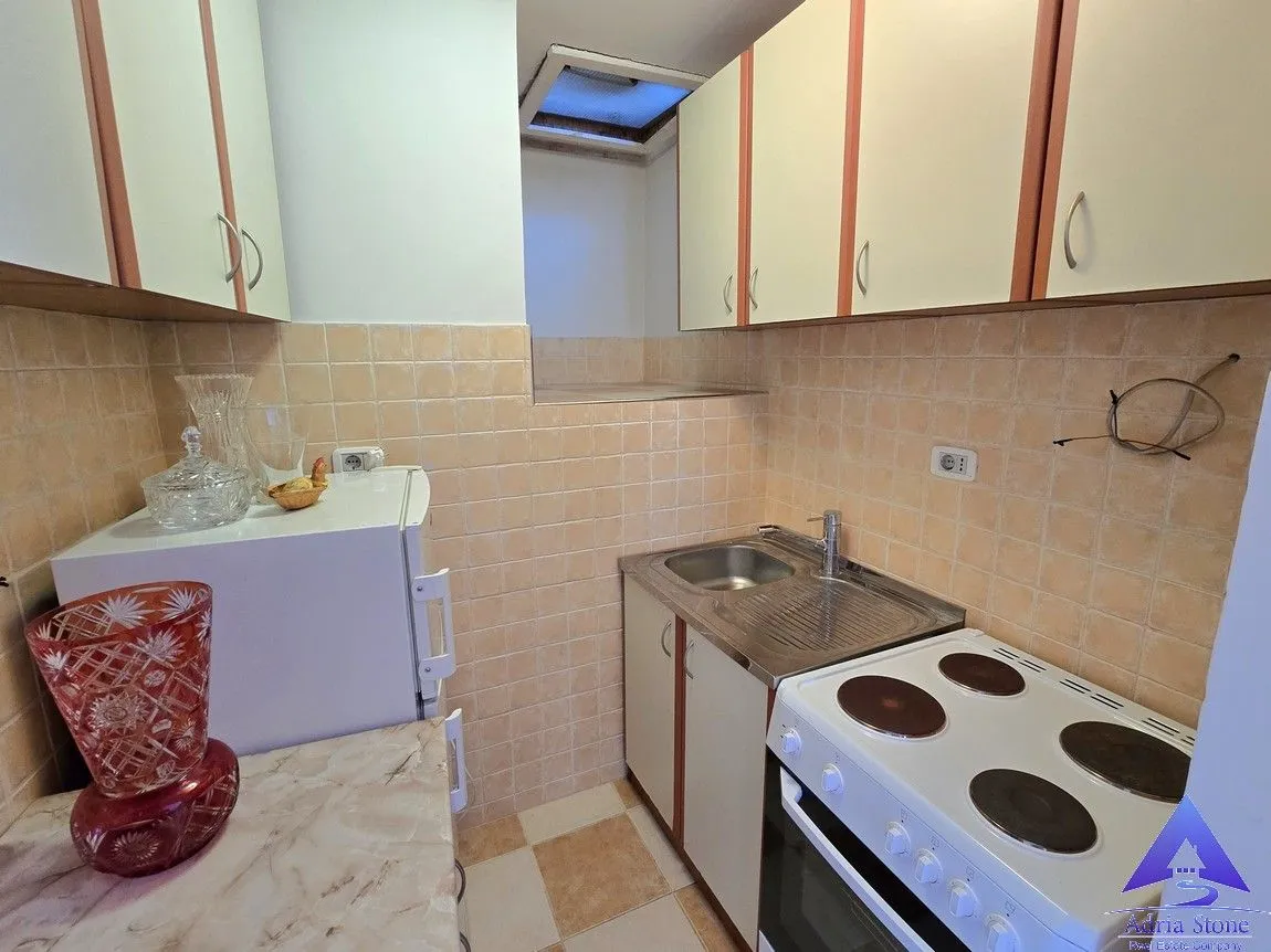 Rent, three bedroom apartment, 124m², Stari Grad, Budva