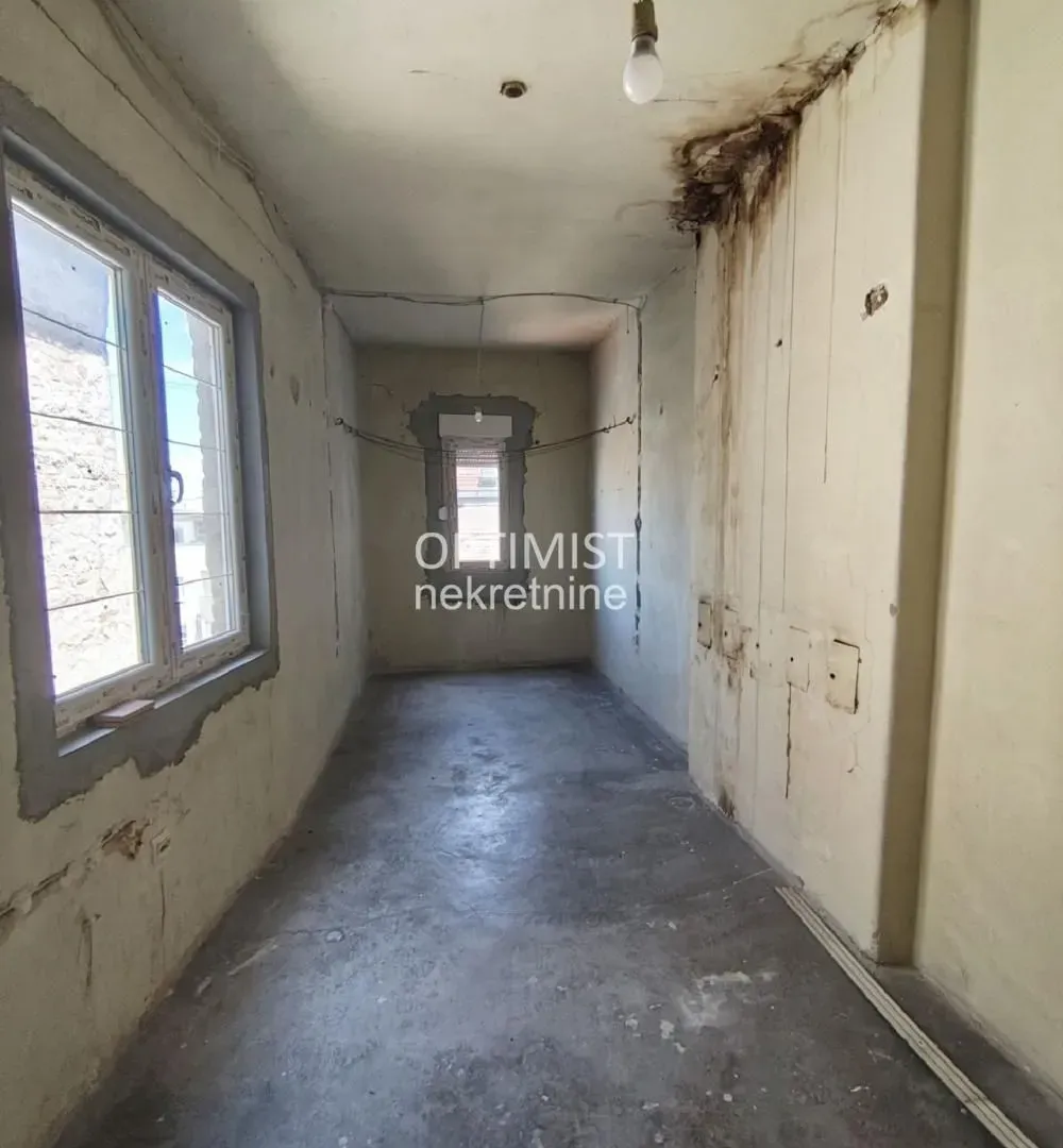 Prodaja, trosoban stan, 77m², Stari Grad, Beograd