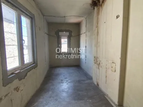Prodaja, trosoban stan, 77m², Stari Grad, Beograd - image 9