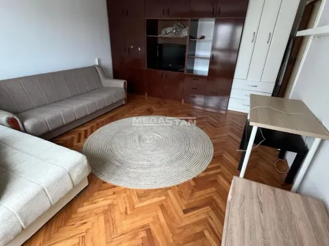 Rent, one bedroom apartment, 34m², Vračar Sve Podlokacije, Beograd - image 2