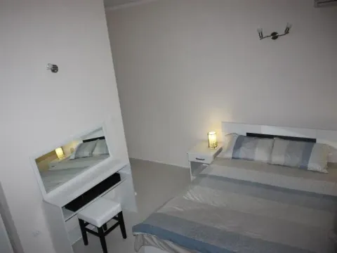 Prodaja, kuća, 217m², Tivat, Crna Gora - image 7