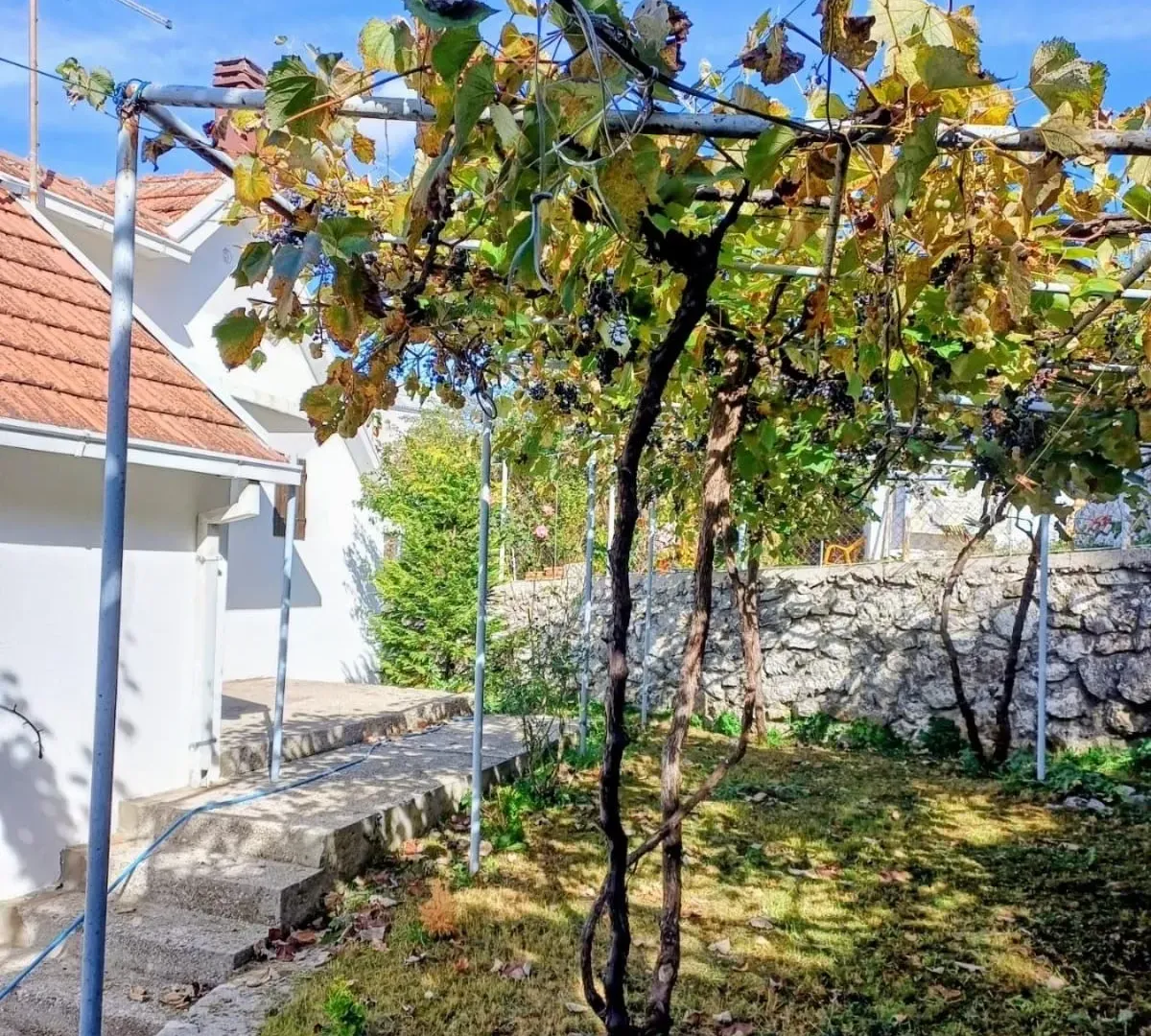 Prodaja, kuća, 95m², Centar, Nikšić