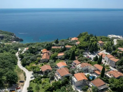 Sale, house, 90m², Rijeka Reževići, Budva - image 2