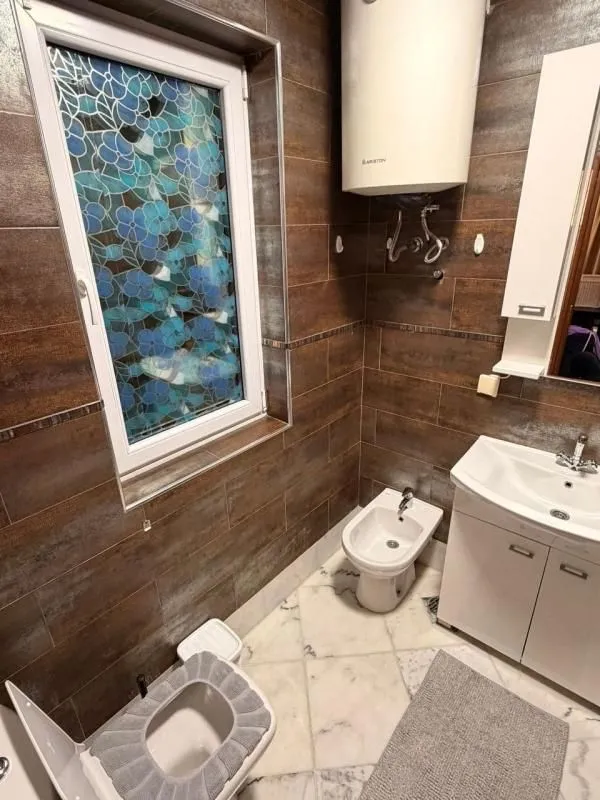 Rent, house, 118m², Utjeha, Bar