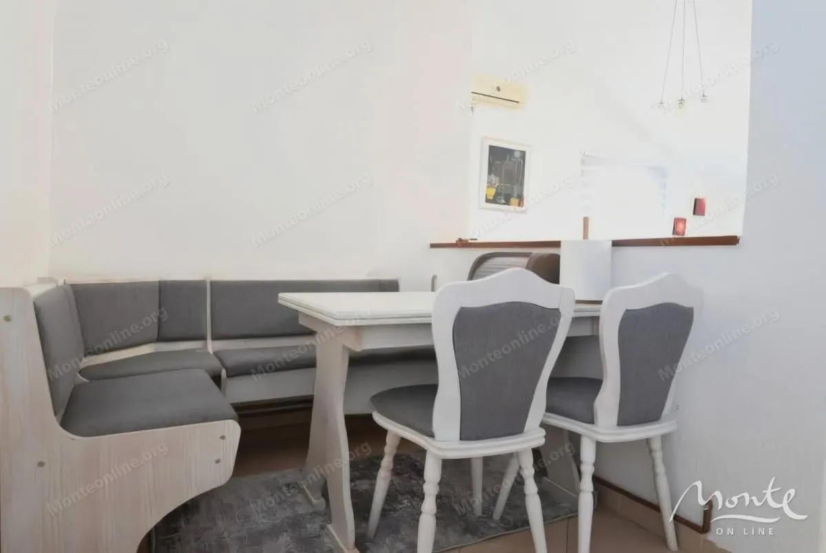 Prodaja, dvosoban stan, 103m², Donja Gorica, Podgorica