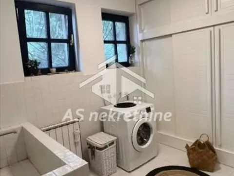 Izdavanje, kuća, 367m², Jajinci, Voždovac Sve Podlokacije - image 28