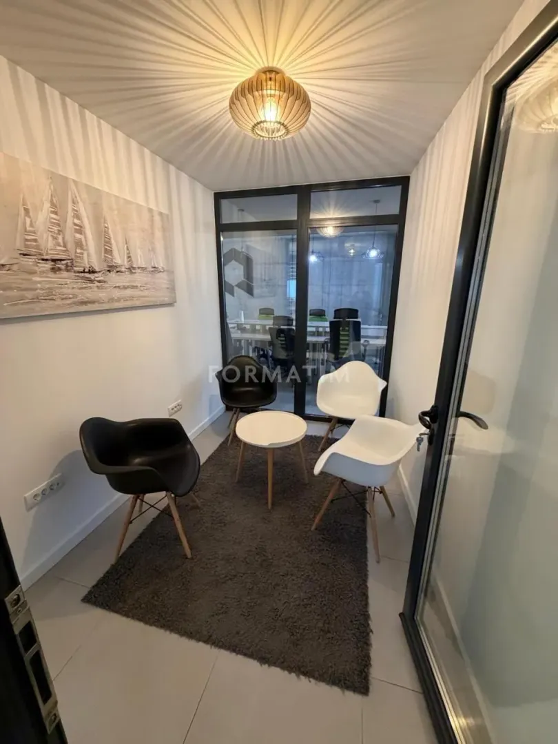 Rent, office space, 200m², Bulbulder, Zvezdara Sve Podlokacije