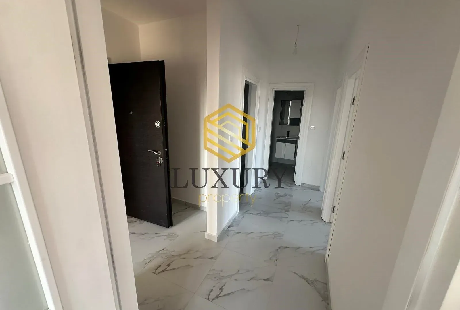 Prodaja, trosoban stan, 66m², Central Point, Podgorica