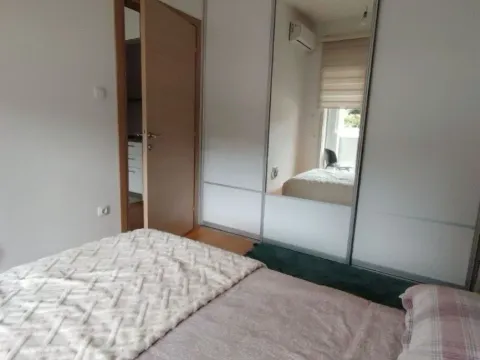 Izdavanje, jednosoban stan, 42m², Budva, Crna Gora - image 9