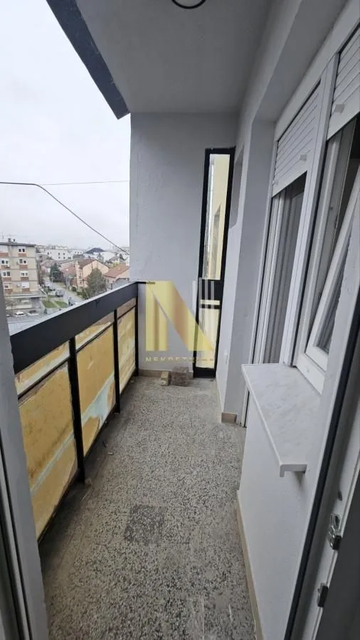 Prodaja, dvosoban stan, 59m², Železnička Stanica, Novi Sad Sve Podlokacije