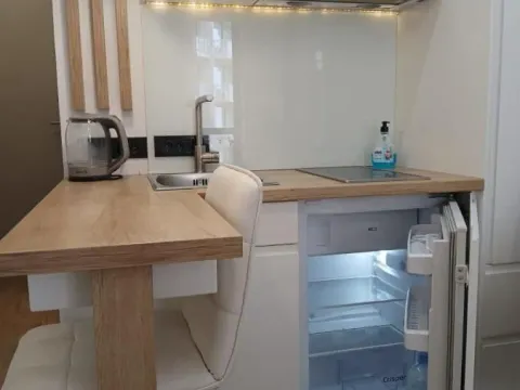Sale, studio apartment, 27m², Bečići, Budva - image 8