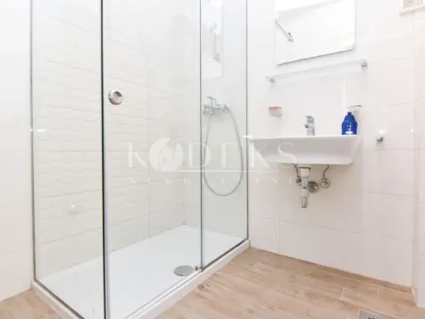 Izdavanje, jednosoban stan, 39m², City Kej, Podgorica - image 18