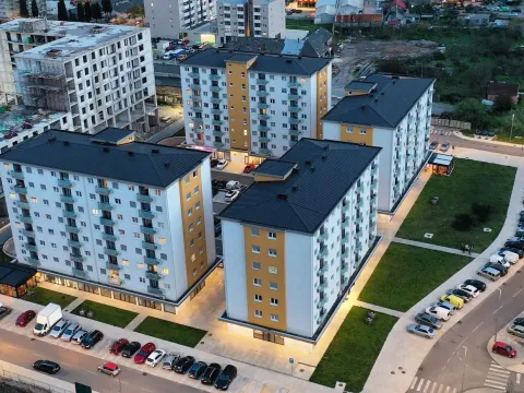 Prodaja, jednosoban stan, 49m², Pobrežje, Podgorica - image 1