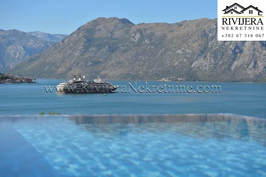 Prodaja, trosoban stan, 191m², Dobrota, Kotor