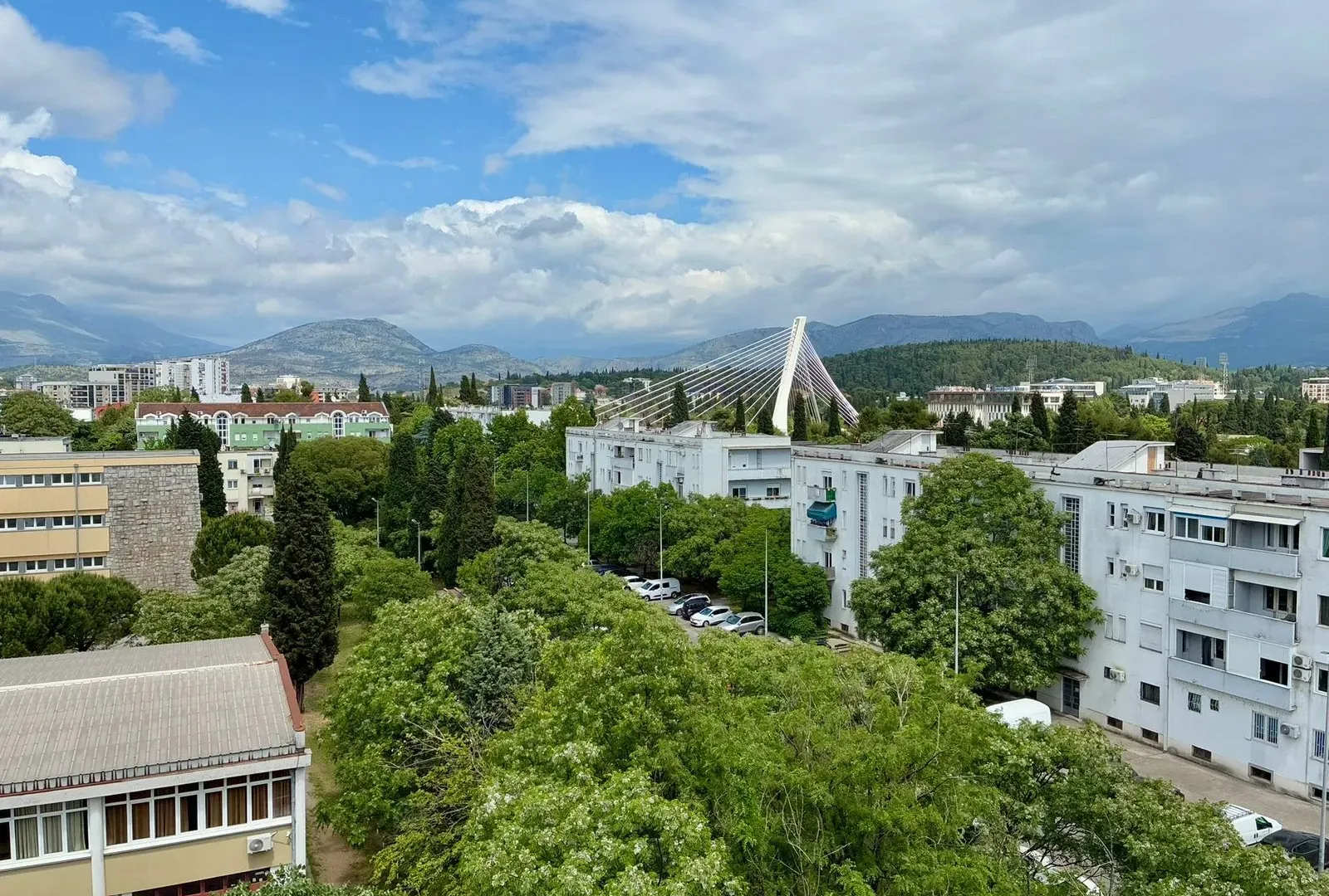 Izdavanje, jednosoban stan, 37m², Preko Morače, Podgorica