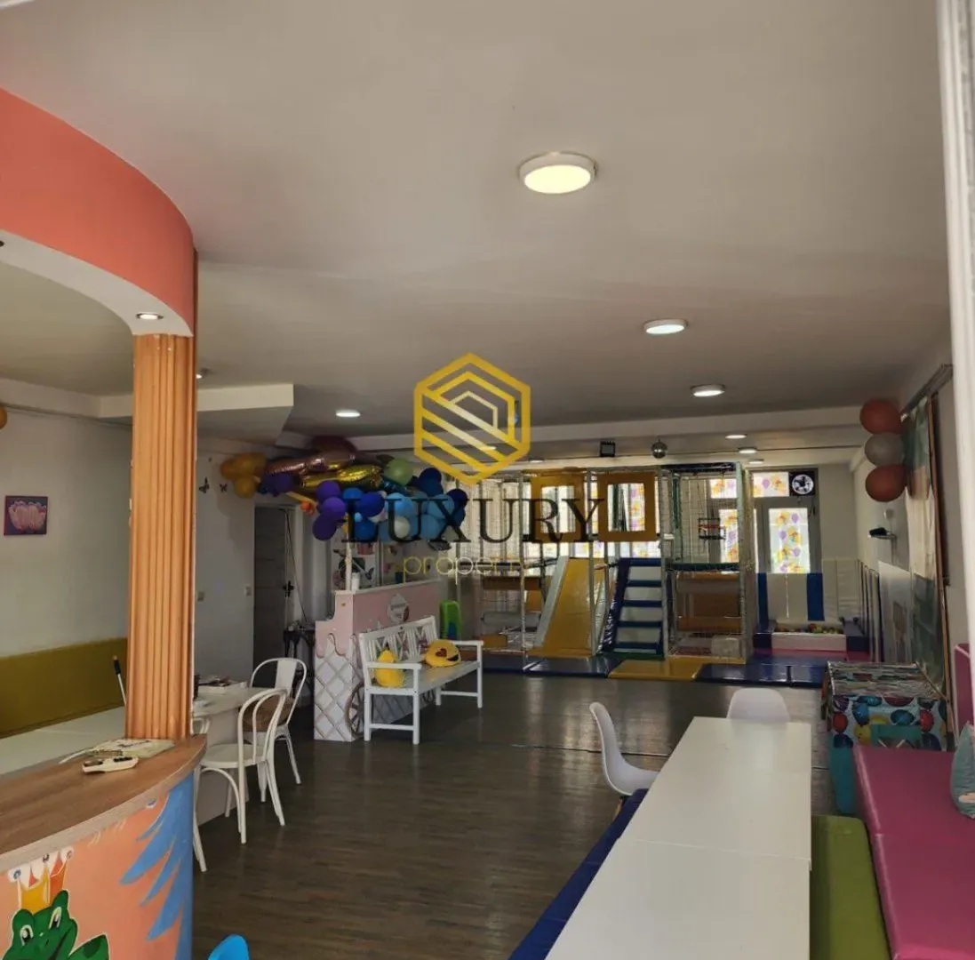 Rent, office space, 89m², Kod Big Fashion-a, Podgorica