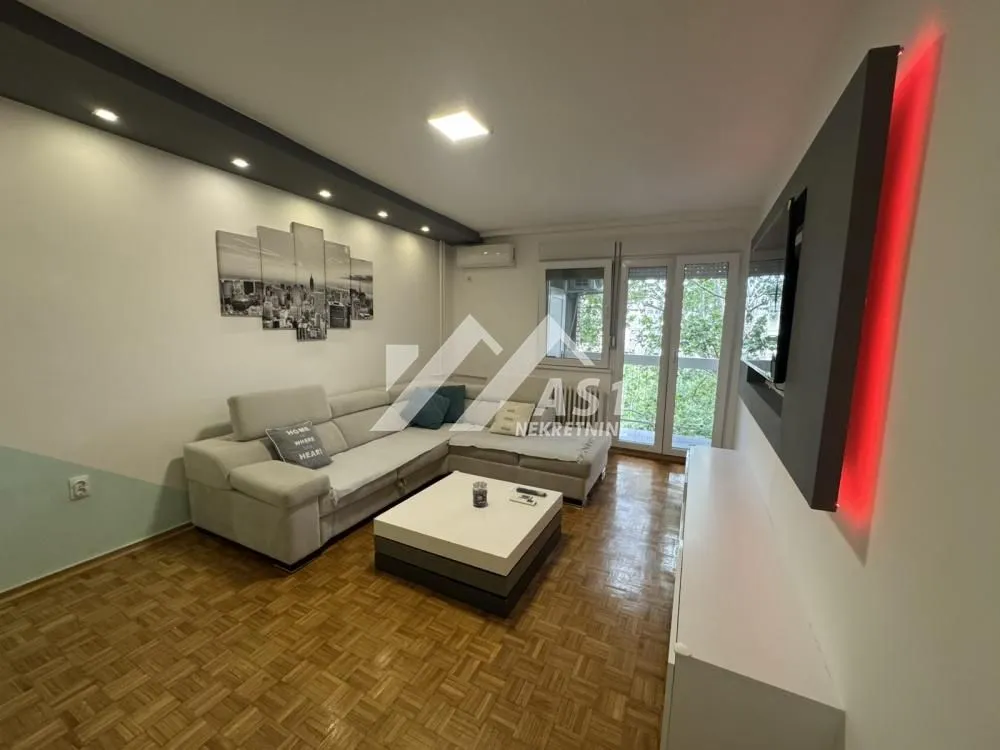Izdavanje, dvosoban stan, 65m², Liman 3, Novi Sad Sve Podlokacije