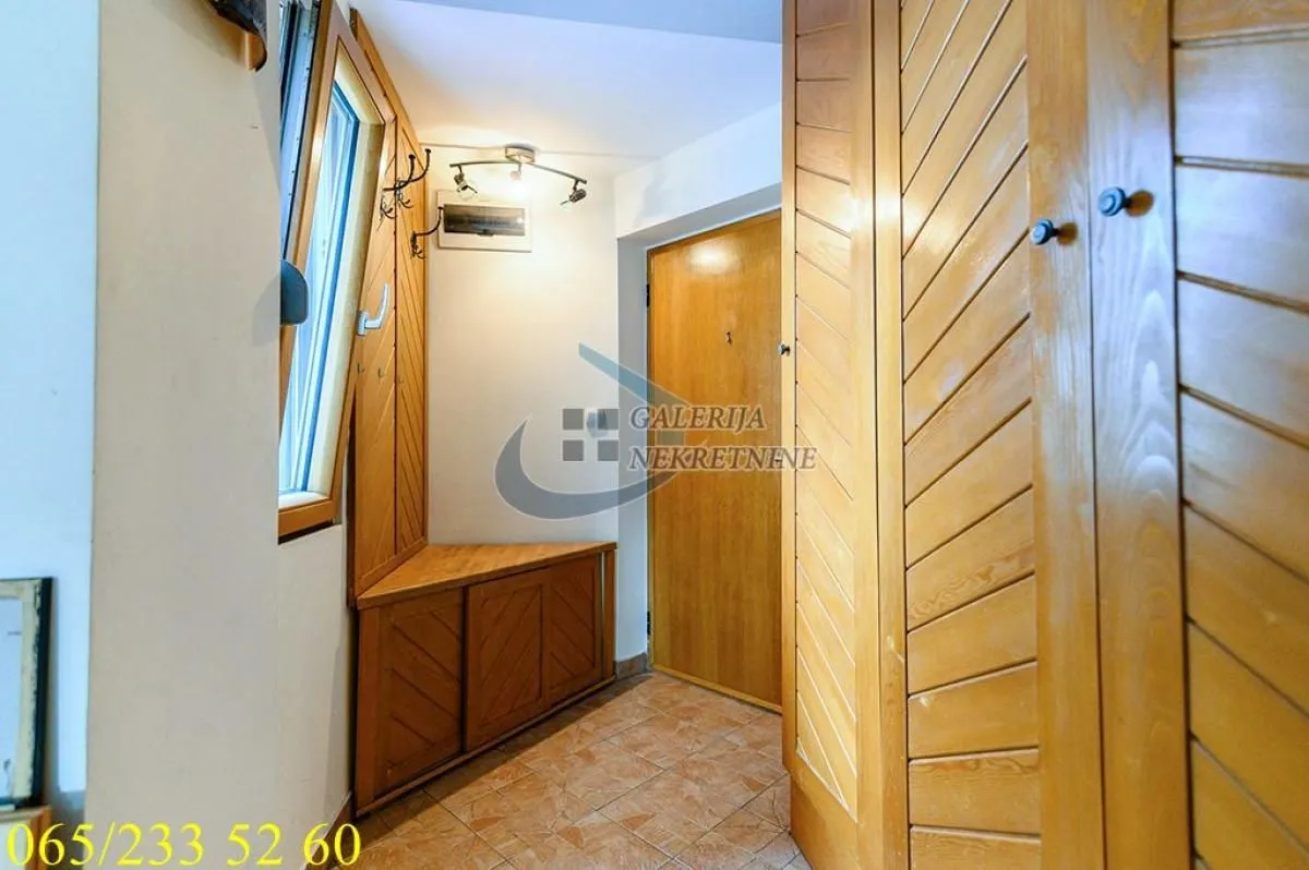Sale, three bedroom apartment, 78m², Stari Grad, Beograd