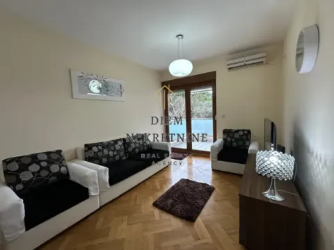 Izdavanje, jednosoban stan, 58m², Centar, Bar - image 12