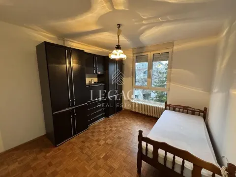 Izdavanje, četvorosoban stan, 89m², Petlovo Brdo, Beograd - image 10