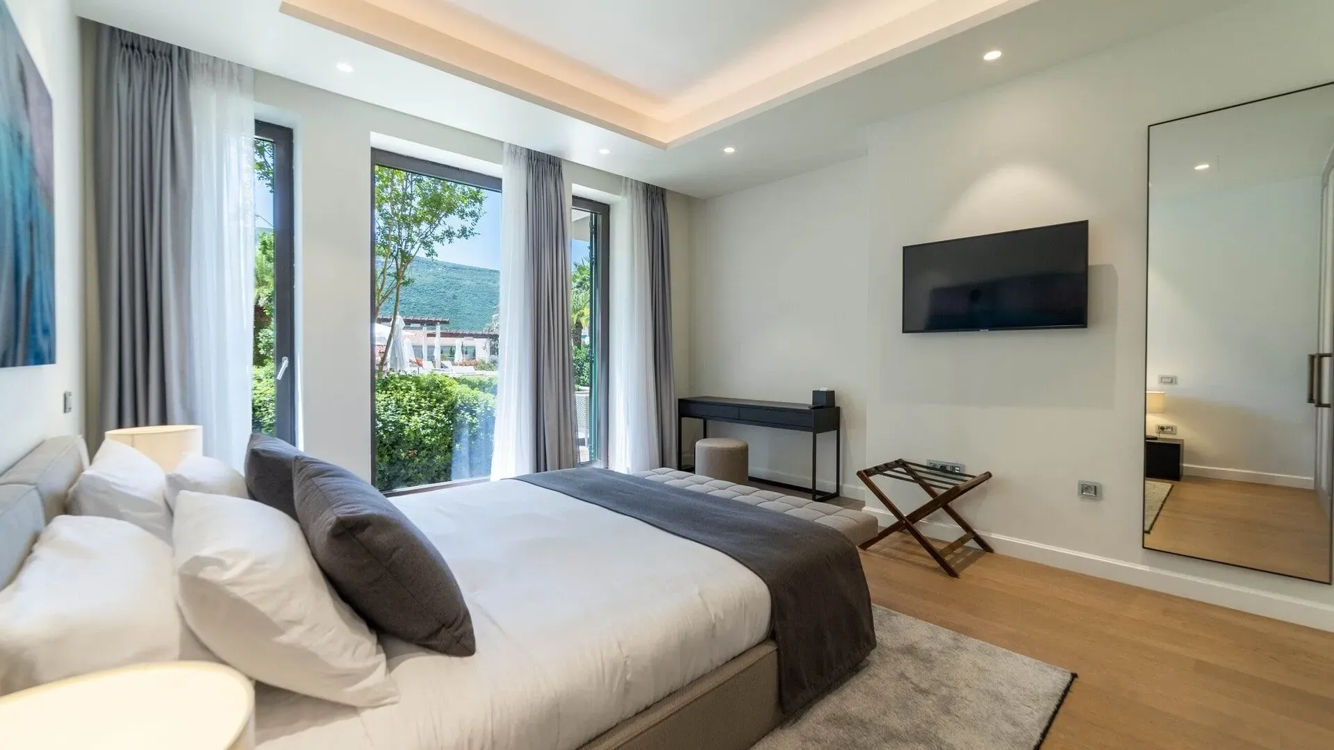 Prodaja, jednosoban stan, 90m², Portonovi, Herceg Novi