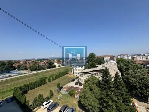Prodaja, trosoban stan, 82m², Centar, Jagodina - image 7