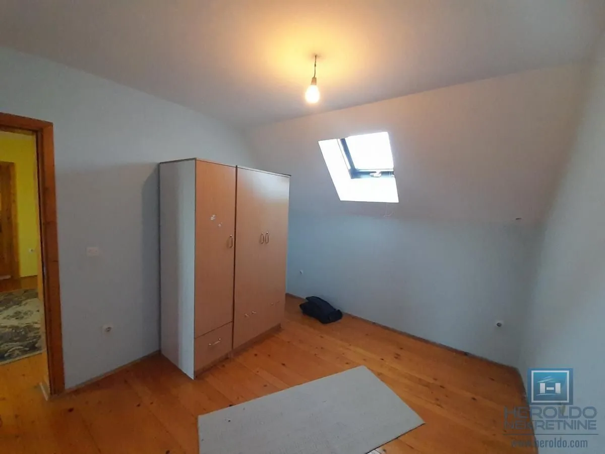 Sale, house, 265m², Ćuprija, Srbija