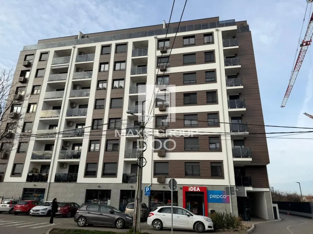 Prodaja, četvorosoban stan, 93m², Zemun Sve Podlokacije, Beograd