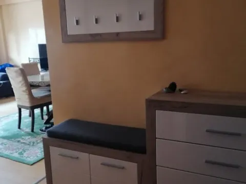 Rent, two bedroom apartment, 81m², Petrovac, Budva - image 8