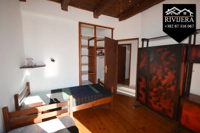 Prodaja, četvorosoban stan, 95m², Centar, Herceg Novi
