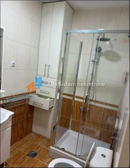Rent, two bedroom apartment, 70m², Savski Venac, Beograd
