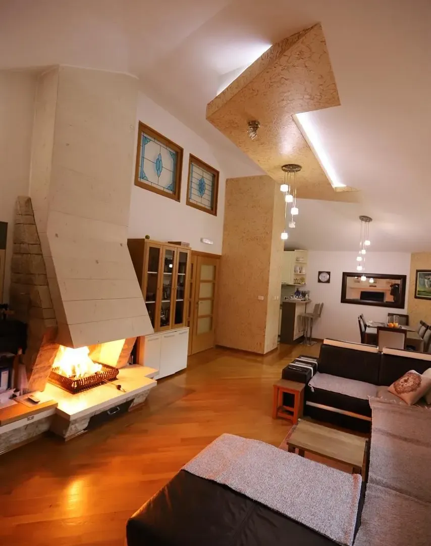 Prodaja, trosoban stan, 136m², Centar, Podgorica