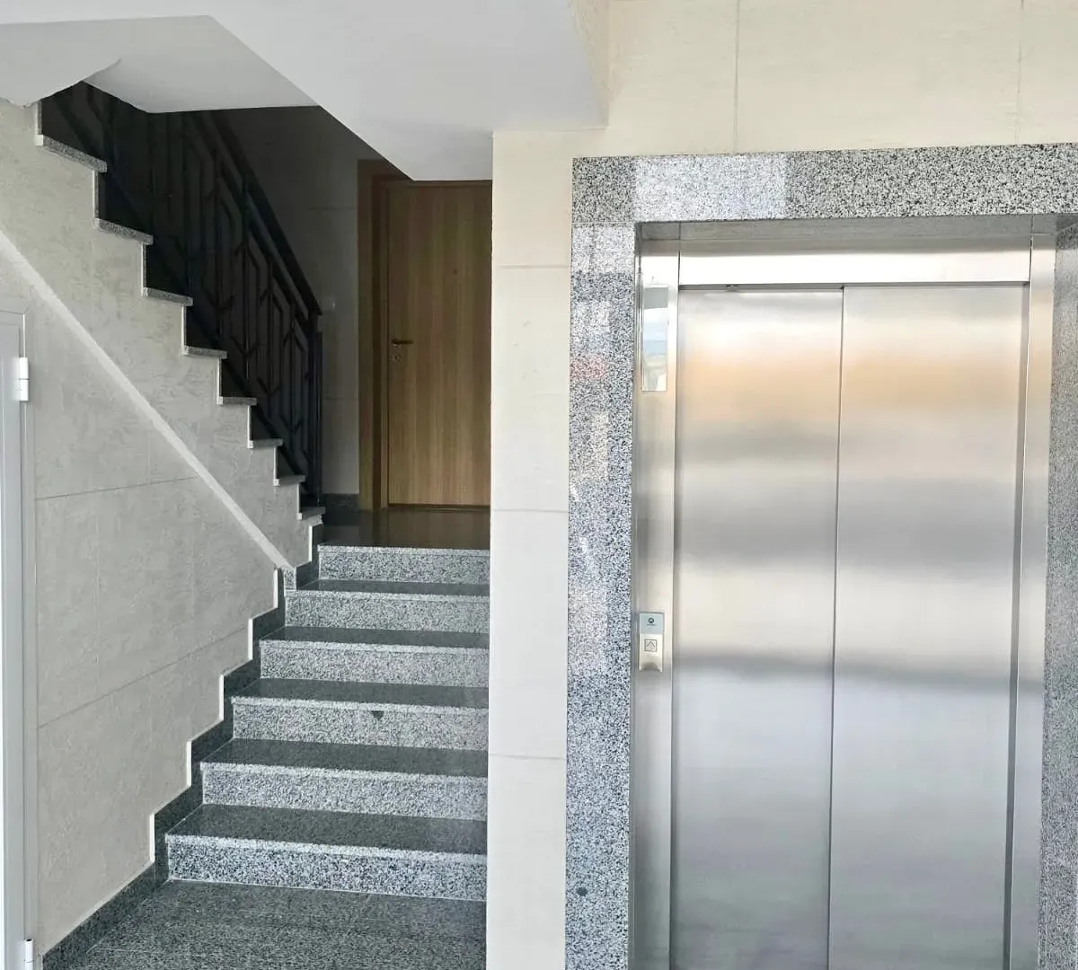 Rent, one bedroom apartment, 40m², Tološi, Podgorica