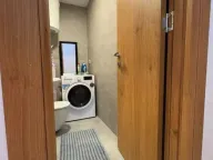 Izdavanje, trosoban stan, 100m², Kalimanj, Tivat - image 4