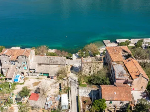 Prodaja, kuća, 2490m², Kotor, Crna Gora - image 8