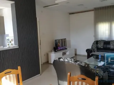 Prodaja, kuća, 440m², Kolonija, Jagodina - image 15