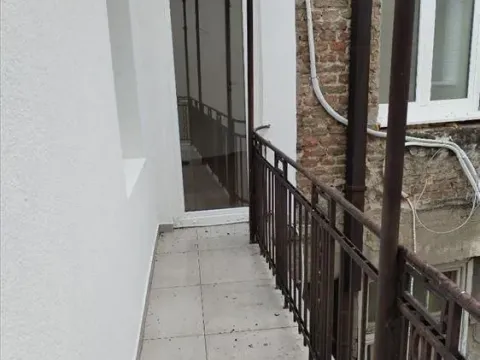 Izdavanje, četvorosoban stan, 115m², Savski Venac, Beograd - image 15