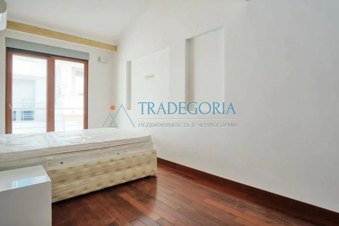 Prodaja, trosoban stan, 350m², Rafailovići, Budva